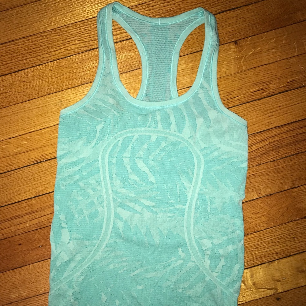 Lululemon workout tank top